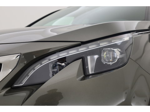 Peugeot 3008 1.6 e-THP GT Line | Trekhaak 1550kg Trekgewicht | Cruise Control | Memory | Camera | All Season | Stoelverw. | Apple CarPlay & Android Auto