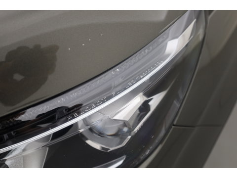 Peugeot 3008 1.6 e-THP GT Line | Trekhaak 1550kg Trekgewicht | Cruise Control | Memory | Camera | All Season | Stoelverw. | Apple CarPlay & Android Auto