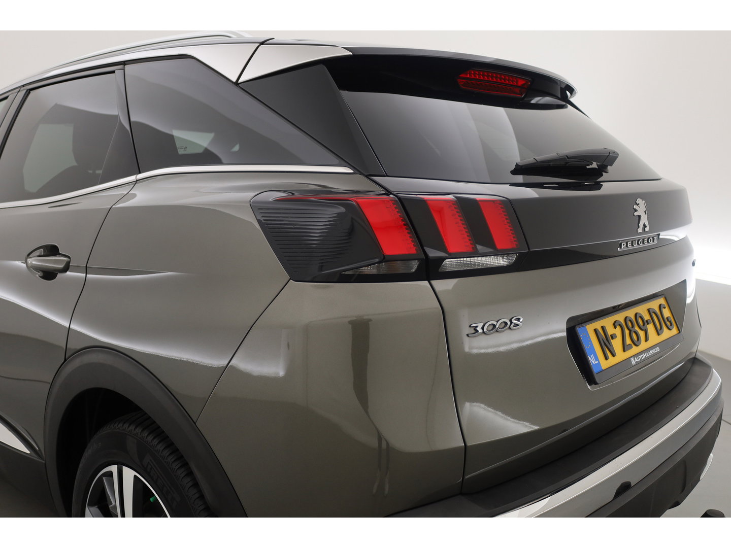 Peugeot 3008 1.6 e-THP GT Line | Trekhaak 1550kg Trekgewicht | Cruise Control | Memory | Camera | All Season | Stoelverw. | Apple CarPlay & Android Auto