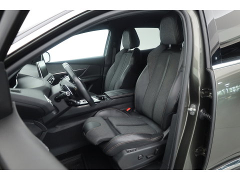 Peugeot 3008 1.6 e-THP GT Line | Trekhaak 1550kg Trekgewicht | Cruise Control | Memory | Camera | All Season | Stoelverw. | Apple CarPlay & Android Auto