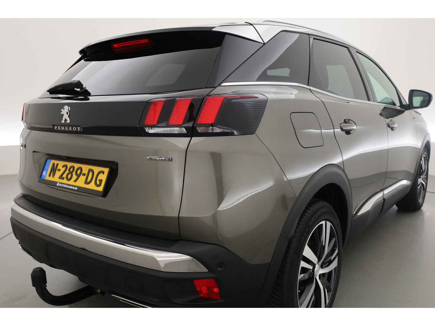 Peugeot 3008 1.6 e-THP GT Line | Trekhaak 1550kg Trekgewicht | Cruise Control | Memory | Camera | All Season | Stoelverw. | Apple CarPlay & Android Auto