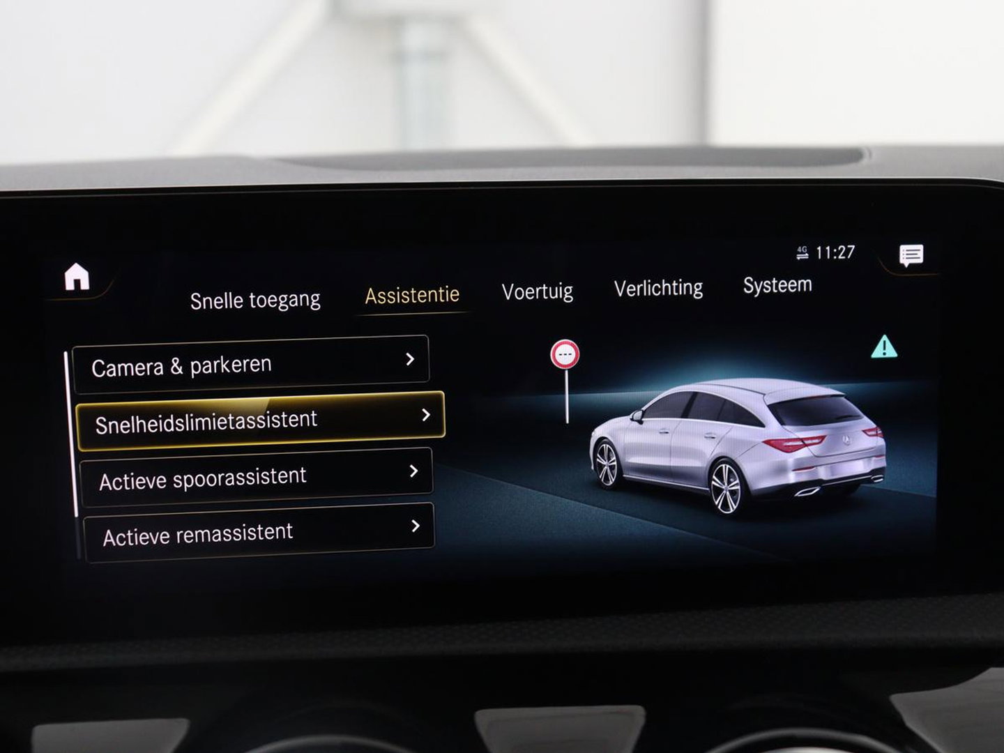 Mercedes-Benz CLA-Klasse Shooting Brake 250e Business Solution AMG Limited | SOH 94,2% | Panoramadak | Stoelverwarming | Matrix LED | Sfeerverlichting | Keyless | Memory | Widescreen | Navigatie | Camera | Park Assist | PHEV | Plug In