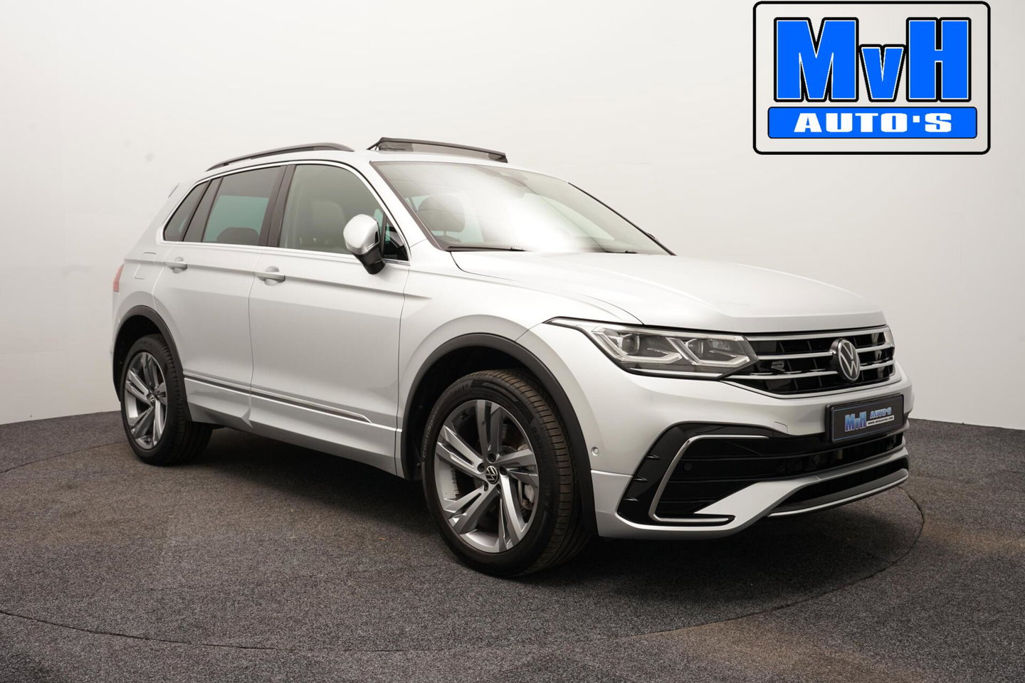 Volkswagen Tiguan 1.4 TSI eHybrid R-Line Business+|PANO|IQ-LIGHT