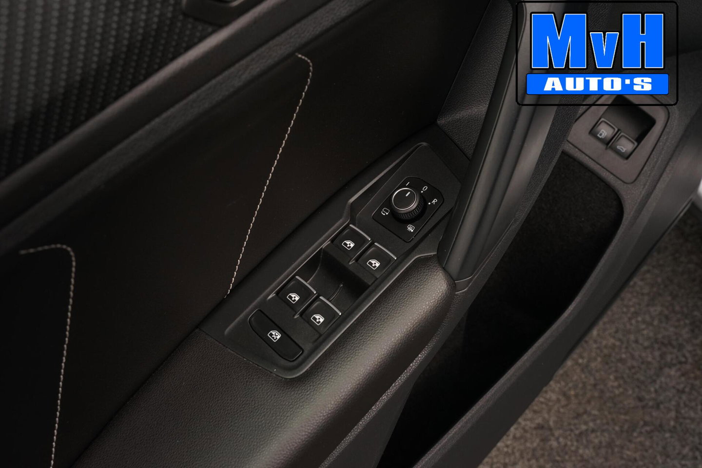 Volkswagen Tiguan 1.4 TSI eHybrid R-Line Business+|PANO|IQ-LIGHT
