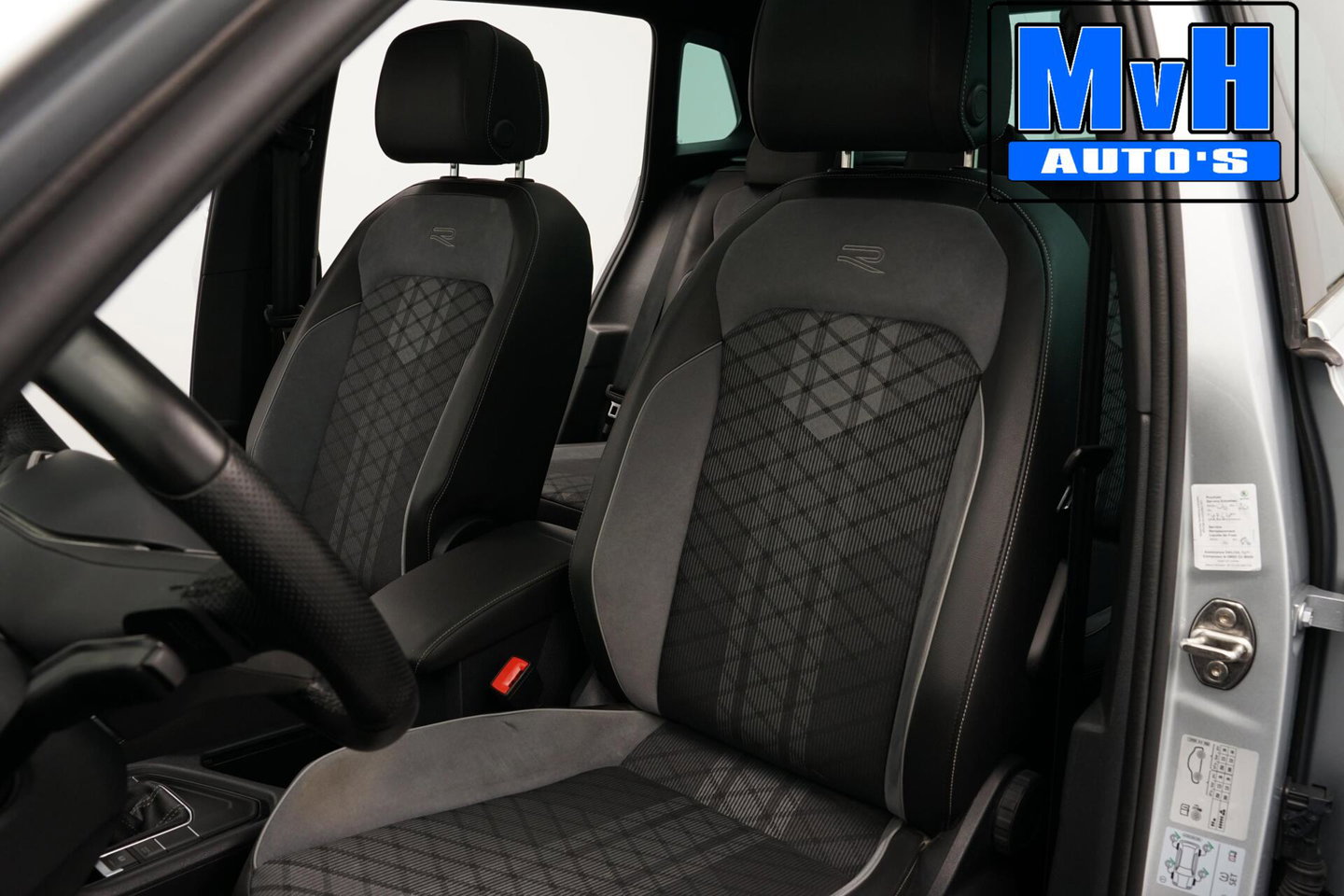 Volkswagen Tiguan 1.4 TSI eHybrid R-Line Business+|PANO|IQ-LIGHT