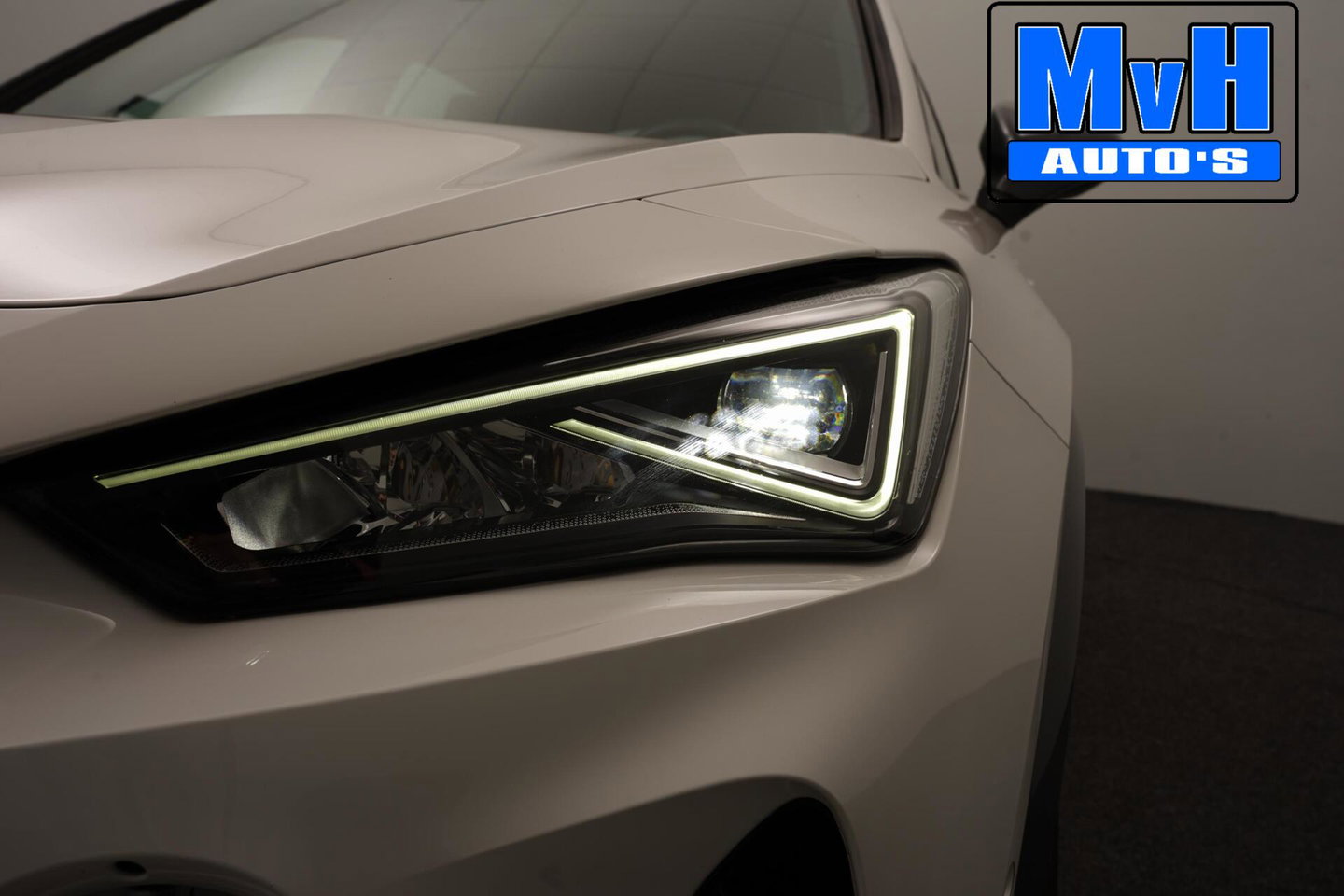 CUPRA Formentor 1.4 e-Hybrid|PANO|STUUR.VERW|TREKHAAK|CAMERA