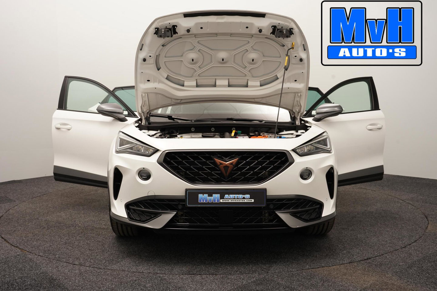 CUPRA Formentor 1.4 e-Hybrid|PANO|STUUR.VERW|TREKHAAK|CAMERA