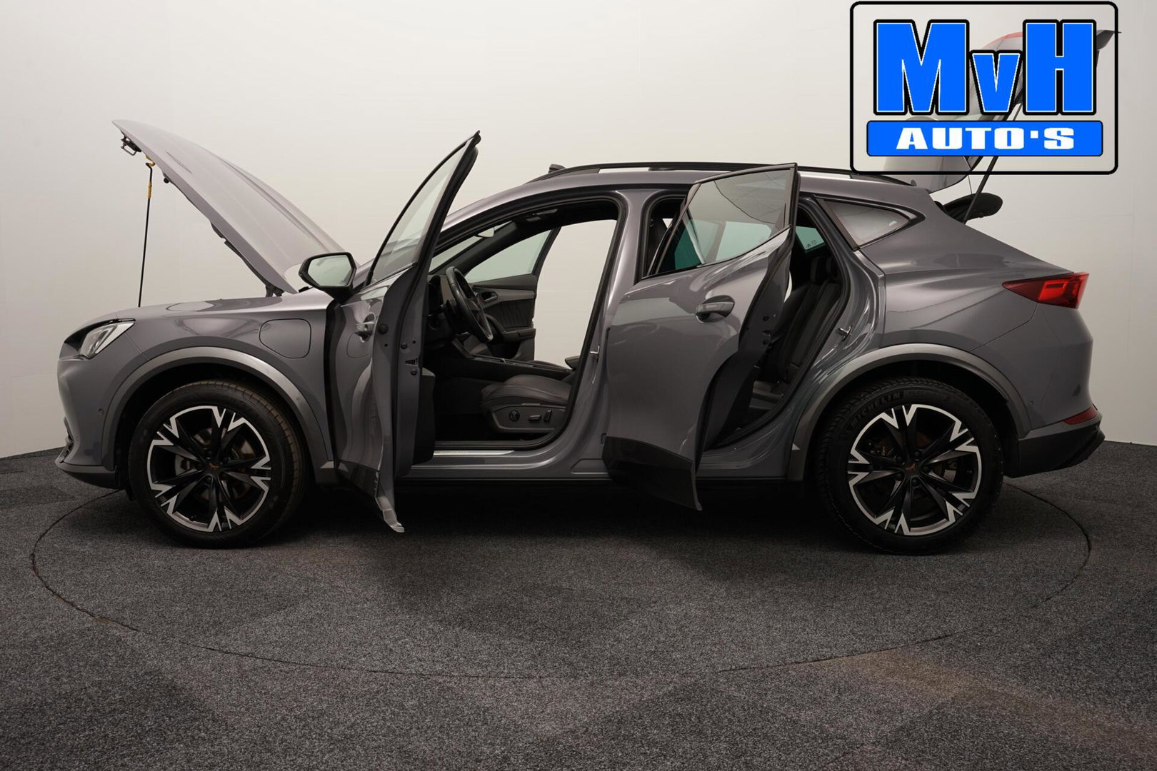 CUPRA Formentor 1.4 e-Hybrid|KUIPSTOEL|PANO|STOEL/STUUR.VERW