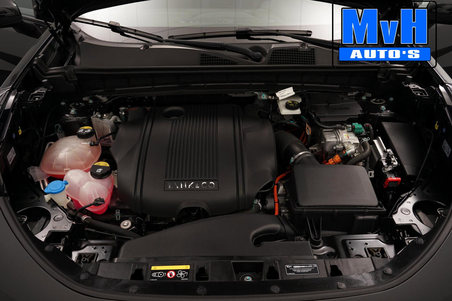 Lynk & Co 01 1.5 Plug-in Hybride|FULL BLACK XL|360ºCAM|PANO
