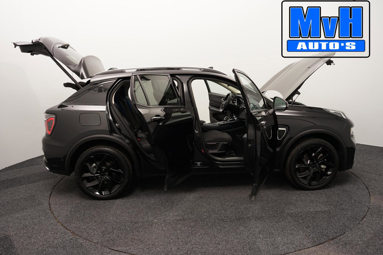 Lynk & Co 01 1.5 Plug-in Hybride|FULL BLACK XL|360ºCAM|PANO