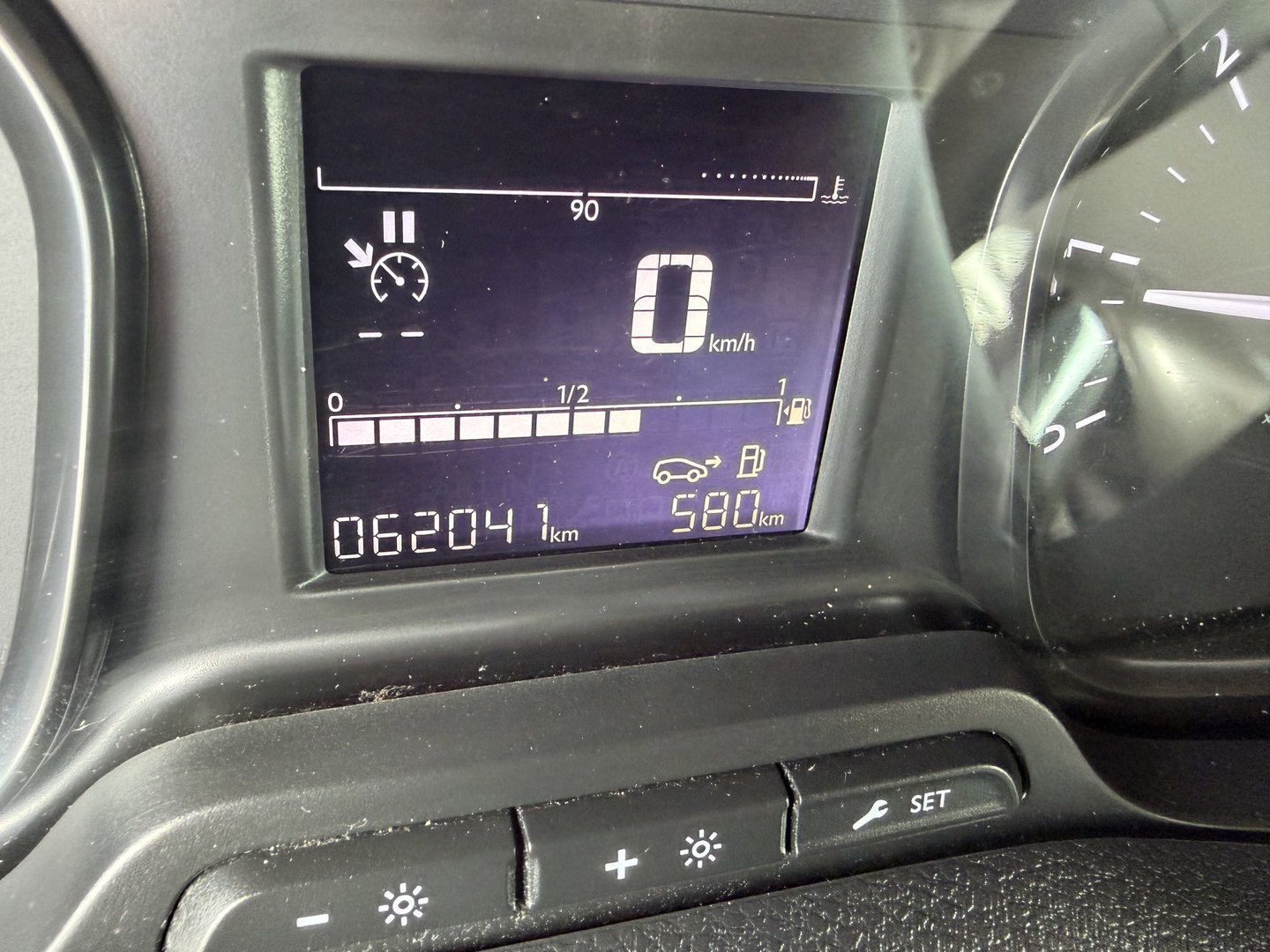 Opel Vivaro 1.5 CDTI L2H1 Selection / vaste prijs rijklaar € 18.950 ex btw / lease vanaf € 319 / dubbele schuifdeur / trekhaak / parkeersensoren voor + achter / airco / cruise / euro 6