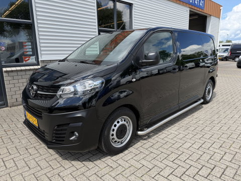 Opel Vivaro 1.5 CDTI L2H1 Selection / vaste prijs rijklaar € 18.950 ex btw / lease vanaf € 319 / dubbele schuifdeur / trekhaak / parkeersensoren voor + achter / airco / cruise / euro 6