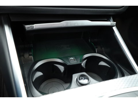 BMW 3 Serie Touring 320e M Sport | SOH 90.7% | Facelift | Shadow Line | Curved display | Adapt. Cruise | Nav + CarPlay | Elek. Klep | Sfeerverlichting | LED | Stoelverw. | PDC