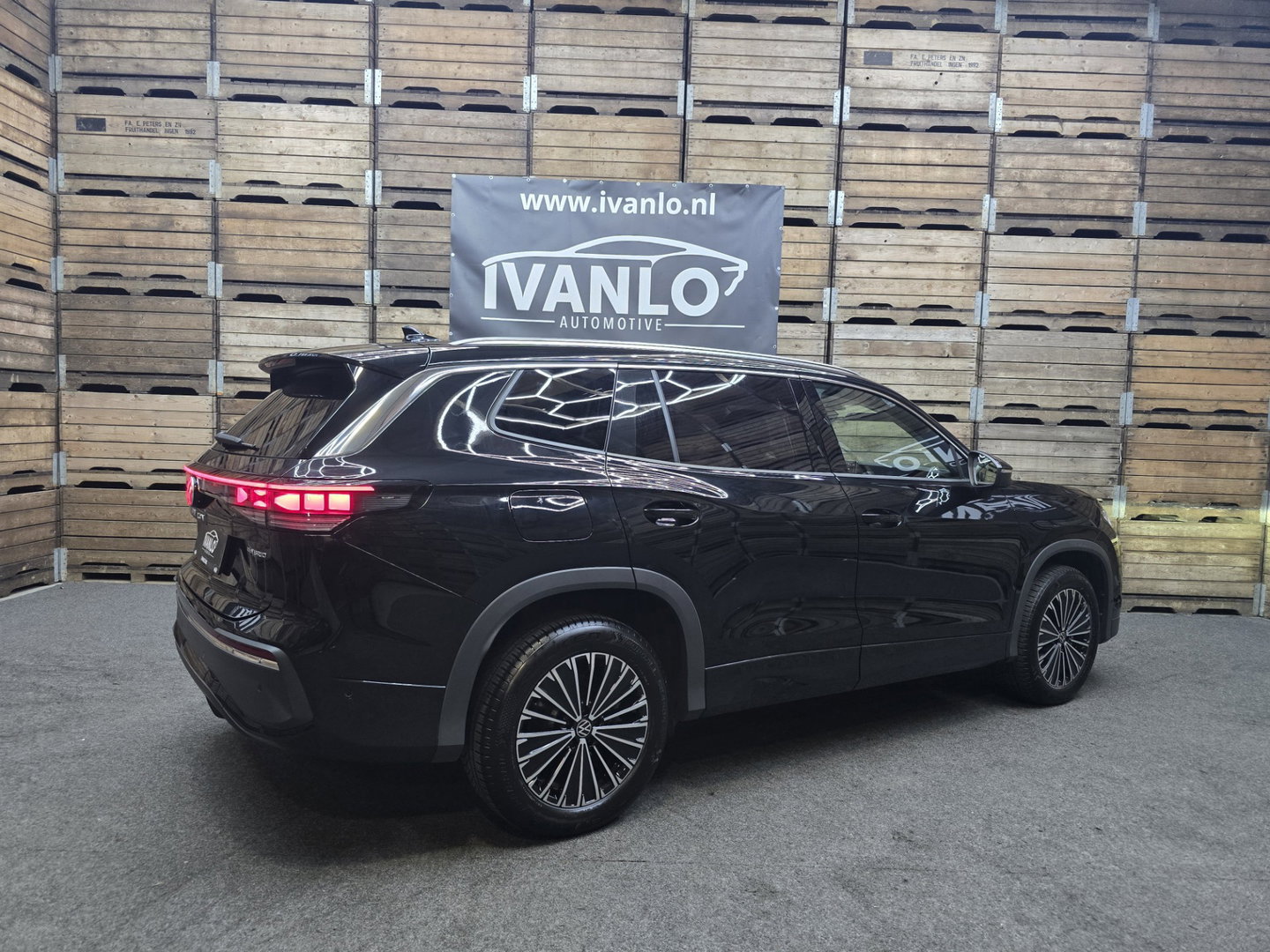 Volkswagen Tayron 1.5 eHybrid Elegance IQ LIght 360 Trekhaak DCC PRO! 18"LM 2000 TGW