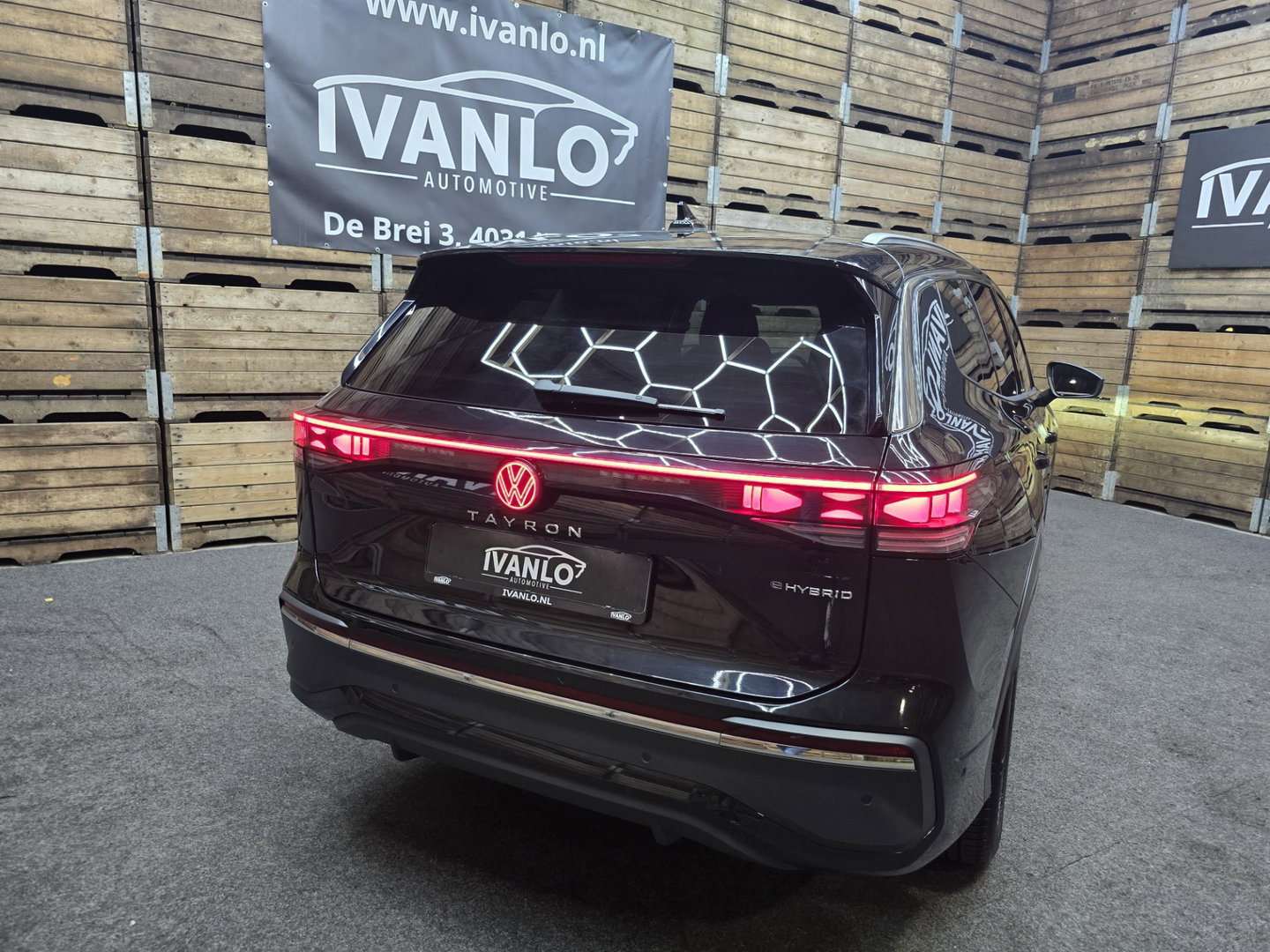 Volkswagen Tayron 1.5 eHybrid Elegance IQ LIght 360 Trekhaak DCC PRO! 18"LM 2000 TGW