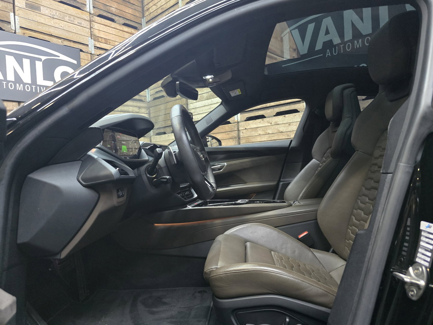 Audi e-tron GT GT edition ZERO 93 kWh Pano Leder/alcantara 4WBS HUD 360 B&O 20"LM