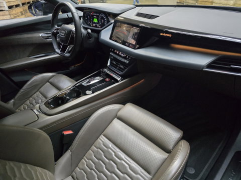 Audi e-tron GT GT edition ZERO 93 kWh Pano Leder/alcantara 4WBS HUD 360 B&O 20"LM