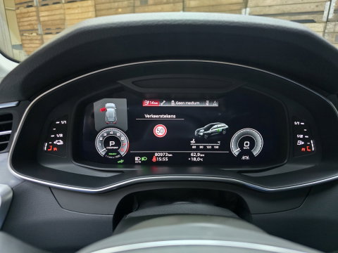 Audi A6 Avant 55 TFSI e quattro Pro Line S Competition Pano Trekhaak LED Matrix LM