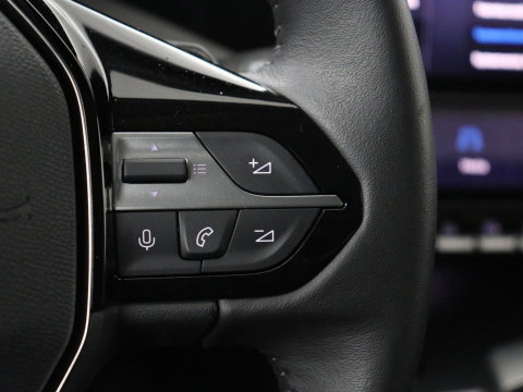 Peugeot 308 1.6 HYbrid 180 Allure Pack Business | Half leder | Adaptive cruise | Carplay | Camera | Navigatie | Side Assist | Full LED | Climate control | Parkeerhulp | PHEV | Plug In