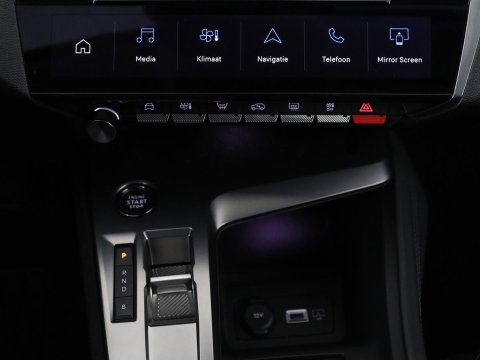 Peugeot 308 1.6 HYbrid 180 Allure Pack Business | Half leder | Adaptive cruise | Carplay | Camera | Navigatie | Side Assist | Full LED | Climate control | Parkeerhulp | PHEV | Plug In