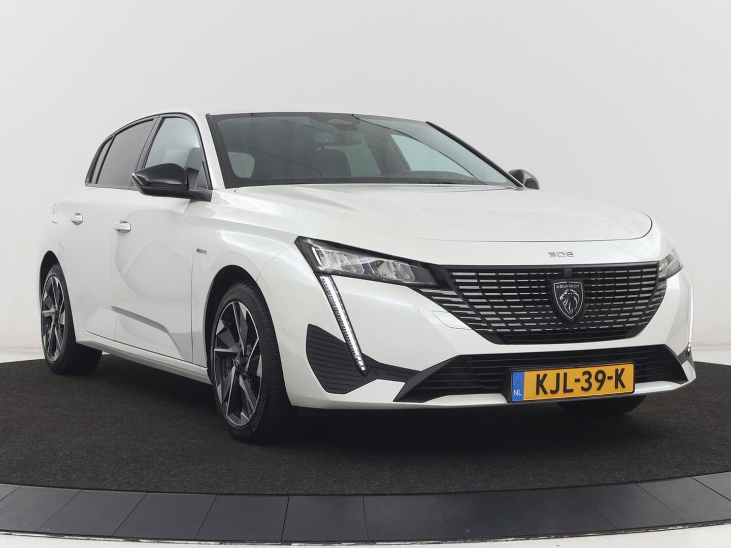 Peugeot 308 1.6 HYbrid 180 Allure Pack Business | Half leder | Adaptive cruise | Carplay | Camera | Navigatie | Side Assist | Full LED | Climate control | Parkeerhulp | PHEV | Plug In
