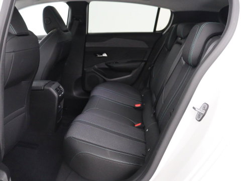 Peugeot 308 1.6 HYbrid 180 Allure Pack Business | Half leder | Adaptive cruise | Carplay | Camera | Navigatie | Side Assist | Full LED | Climate control | Parkeerhulp | PHEV | Plug In