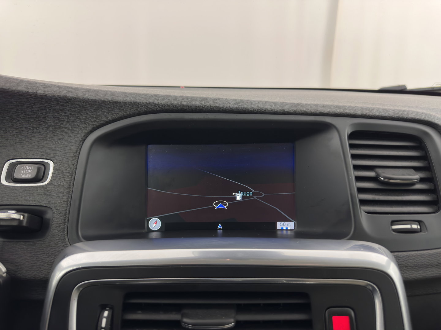 Volvo V60 2.4 D6 AWD Plug-In Hybrid Summum Aut. *LEATHER | XENON | MEMORY-PACK | HEATED-COMFORTSEATS | NAVI-FULLMAP | ECC | PDC | CRUISE | 17''ALU*