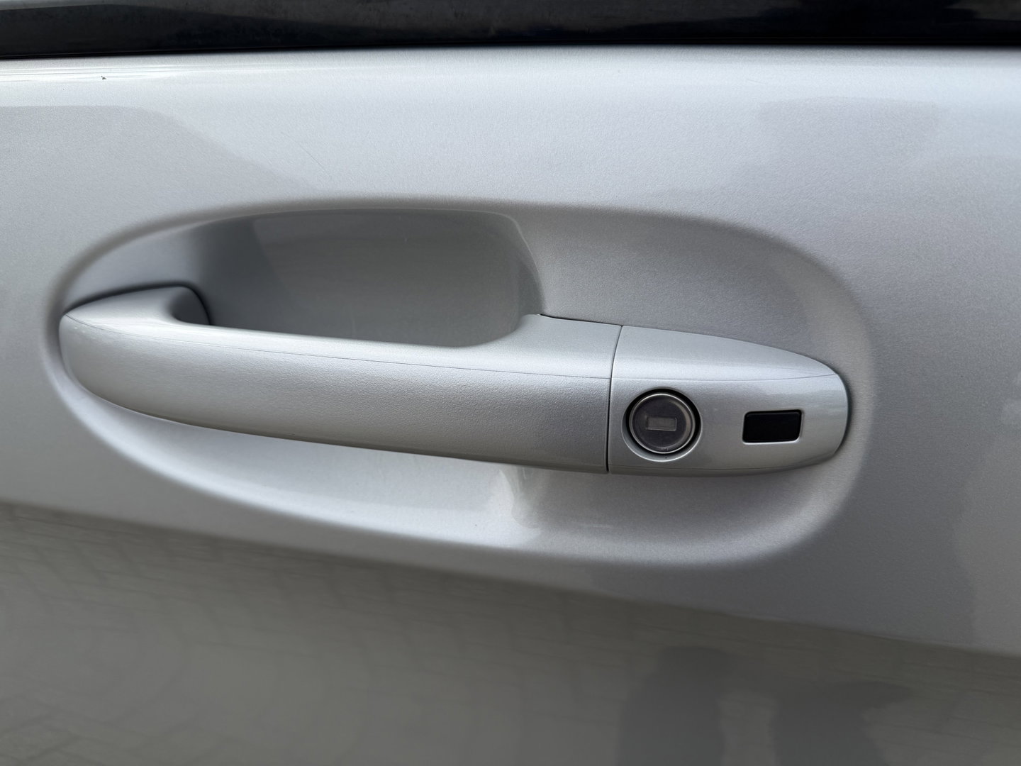 Mercedes-Benz V-Klasse 250d Lang L2H1 DC 5 persoons Edition / vaste prijs rijklaar € 36.950 ex btw / lease vanaf € 603 / leer / burmester / AMG / dubbele schuifdeur electrisch / trekhaak
