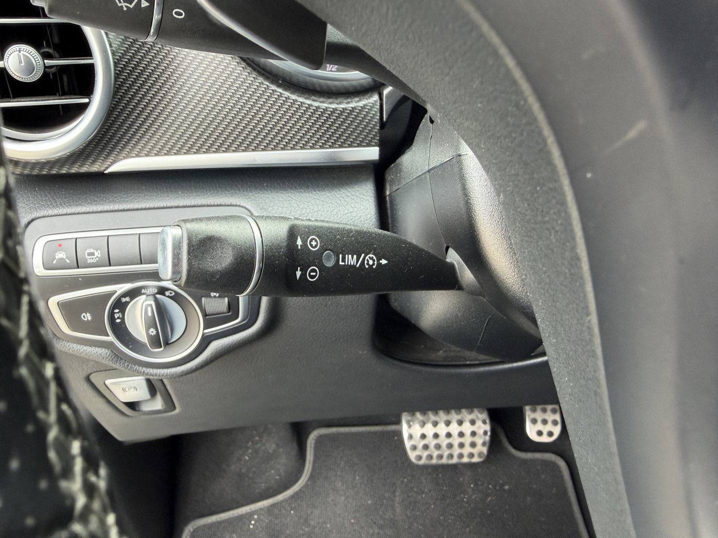 Mercedes-Benz V-Klasse 250d Lang L2H1 DC 5 persoons Edition / vaste prijs rijklaar € 36.950 ex btw / lease vanaf € 603 / leer / burmester / AMG / dubbele schuifdeur electrisch / trekhaak