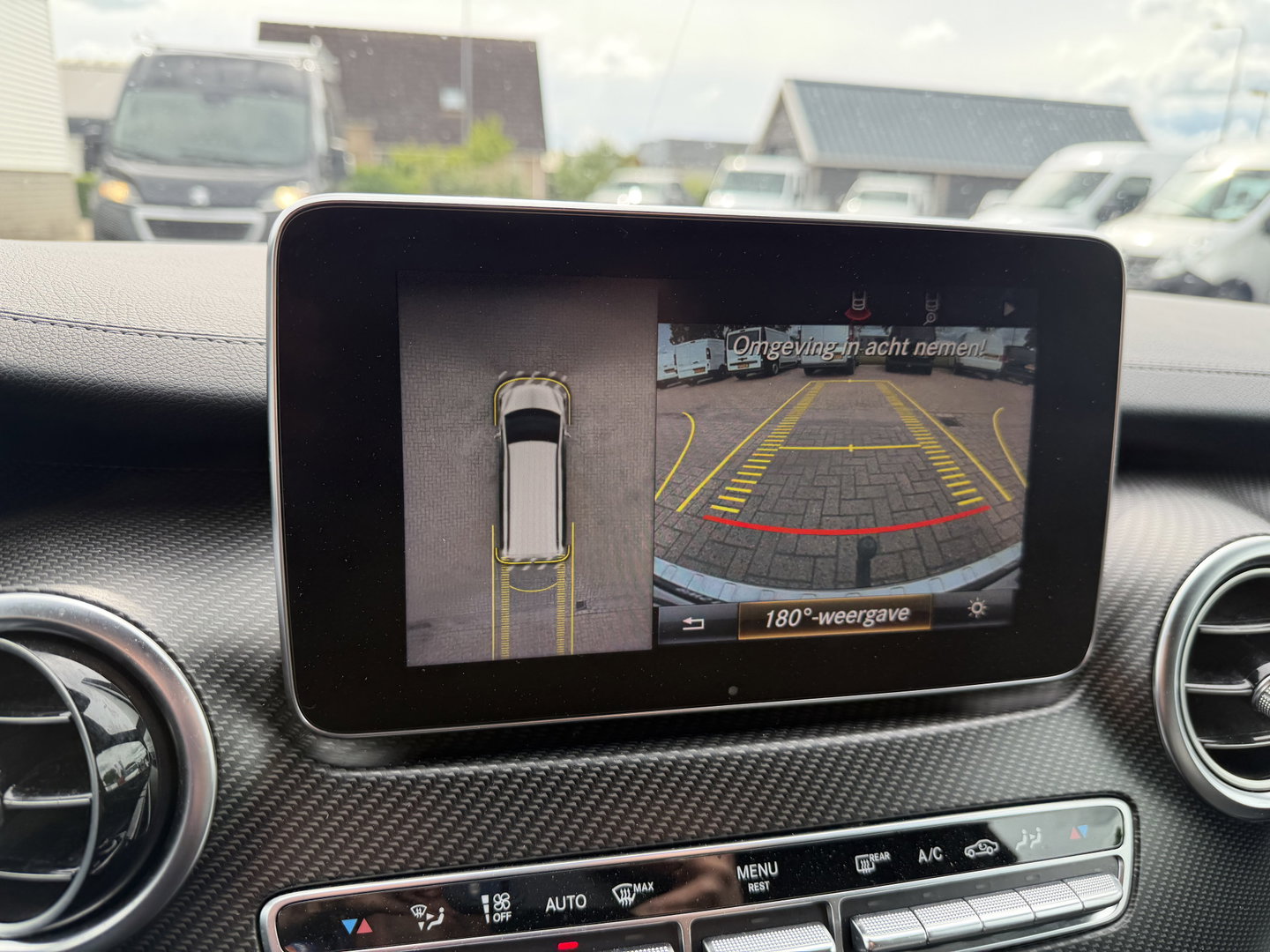 Mercedes-Benz V-Klasse 250d Lang L2H1 DC 5 persoons Edition / vaste prijs rijklaar € 36.950 ex btw / lease vanaf € 603 / leer / burmester / AMG / dubbele schuifdeur electrisch / trekhaak