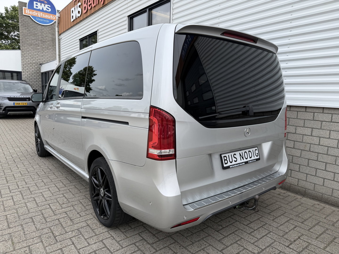 Mercedes-Benz V-Klasse 250d Lang L2H1 DC 5 persoons Edition / vaste prijs rijklaar € 36.950 ex btw / lease vanaf € 603 / leer / burmester / AMG / dubbele schuifdeur electrisch / trekhaak