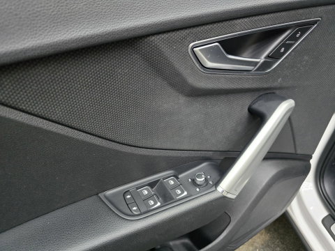 Audi Q2 30 TFSI Advanced edition Full LED MMI Navi Camera VCP 17"LM