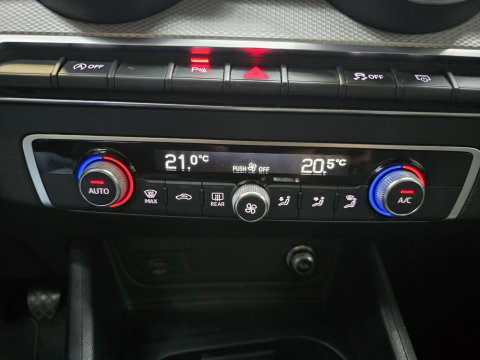 Audi Q2 30 TFSI Advanced edition Full LED MMI Navi Camera VCP 17"LM