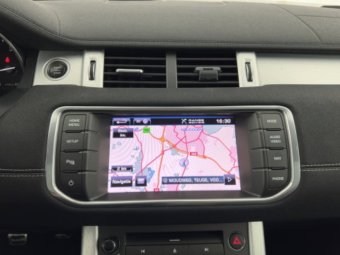 Land Rover Range Rover Evoque 2.2 TD4 4WD Prestige *PANO | FULL-LEATHER | BI-XENON | MEMORY-PACK | NAVI-FULLMAP | MERIDIAN-AUDIO | CAMERA | HEATED-COMFORTSEATS | PRIVACY-GLASS | ECC | PDC | CRUISE | TOWBAR | 20''ALU*