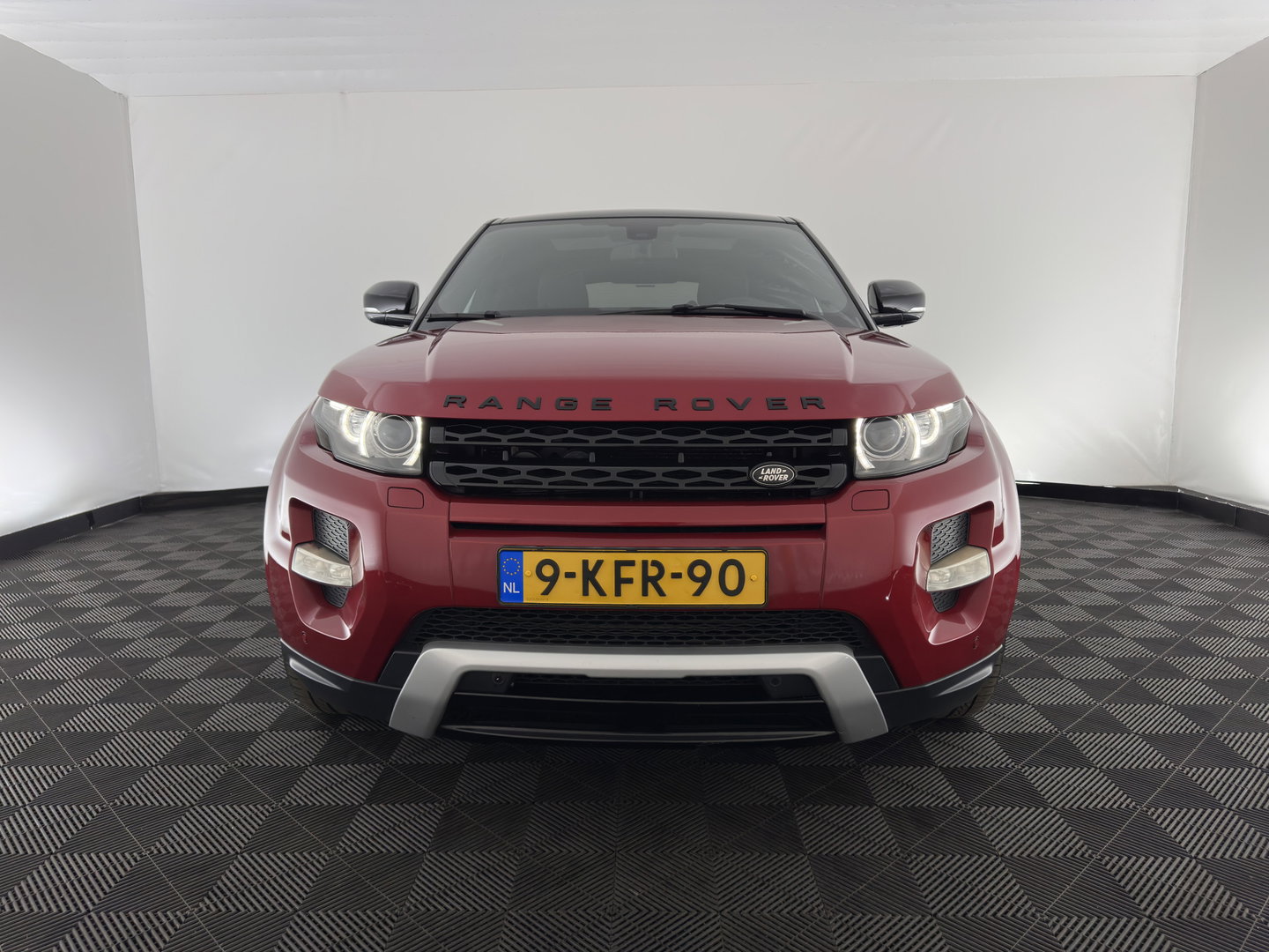 Land Rover Range Rover Evoque 2.2 TD4 4WD Prestige *PANO | FULL-LEATHER | BI-XENON | MEMORY-PACK | NAVI-FULLMAP | MERIDIAN-AUDIO | CAMERA | HEATED-COMFORTSEATS | PRIVACY-GLASS | ECC | PDC | CRUISE | TOWBAR | 20''ALU*
