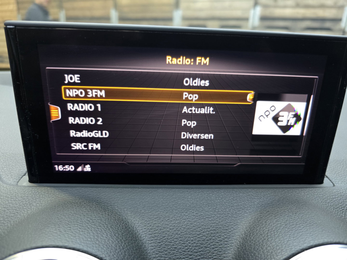Audi Q2 30 TFSI Advanced edition Full LED MMI Navi Camera VCP 17"LM