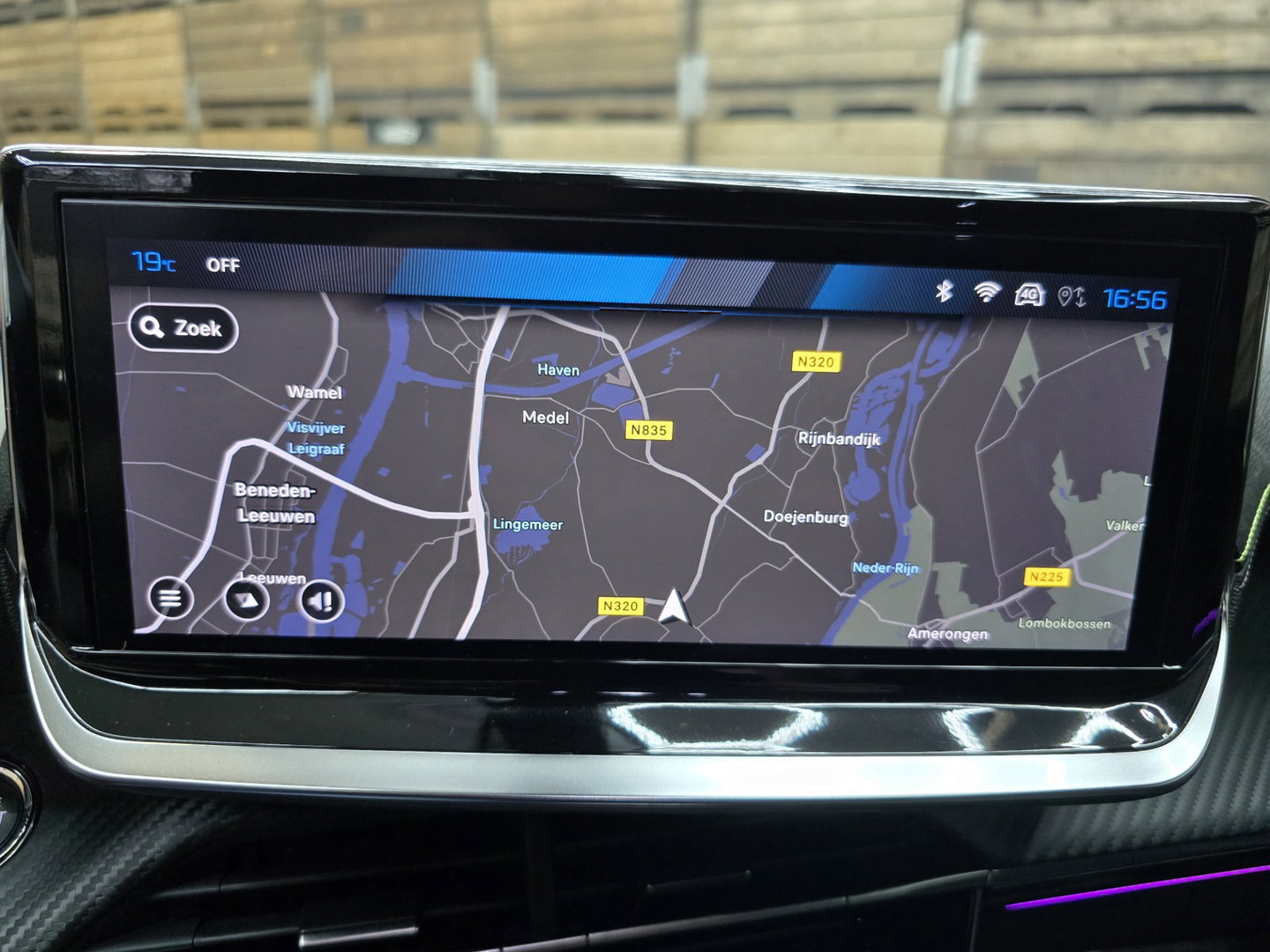 Peugeot e-2008 EV GT 54 kWh Navi LED Clima Cruise Camera LM