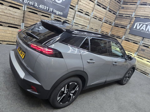Peugeot e-2008 EV GT 54 kWh Navi LED Clima Cruise Camera LM