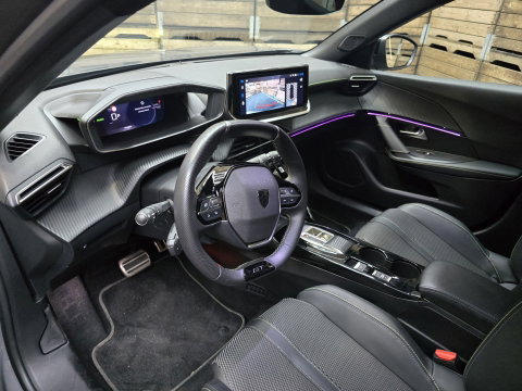 Peugeot e-2008 EV GT 54 kWh Navi LED Clima Cruise Camera LM