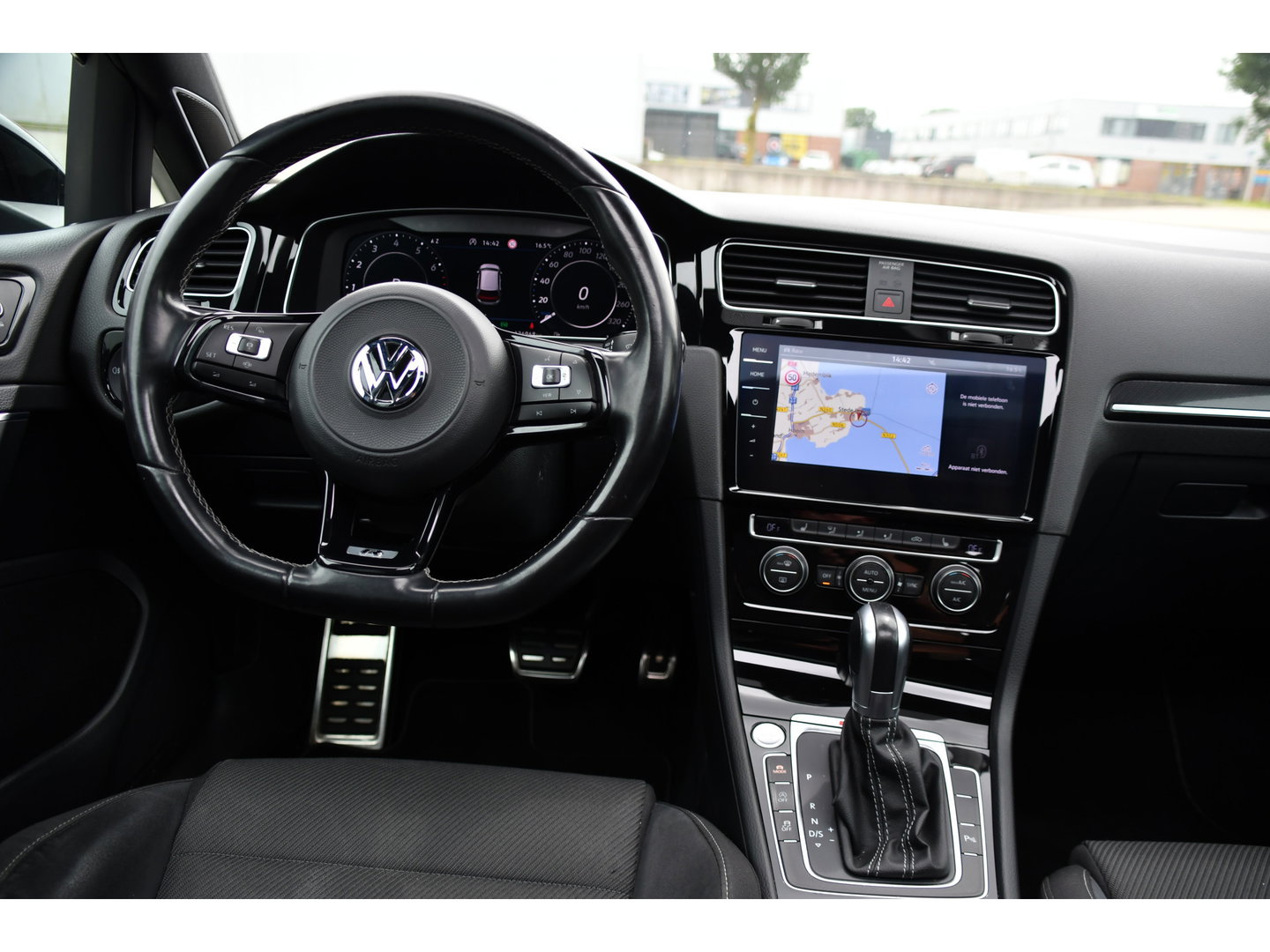 Volkswagen Golf 2.0 TSI 4Motion R Virtual Cockpit, Adaptieve Cruise, Camera, PANO, Dynaudi, Stoelverwarming, Clima, Uniek!