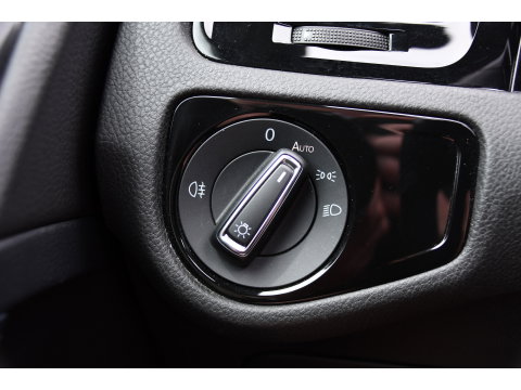 Volkswagen Golf 2.0 TSI 4Motion R Virtual Cockpit, Adaptieve Cruise, Camera, PANO, Dynaudi, Stoelverwarming, Clima, Uniek!