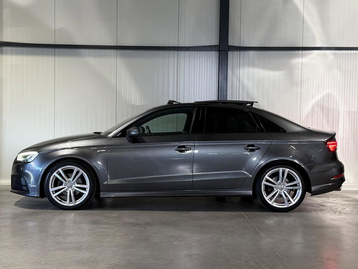 Audi A3 Limousine 35 TFSI 3X S-line Pano Virtual Black Optic