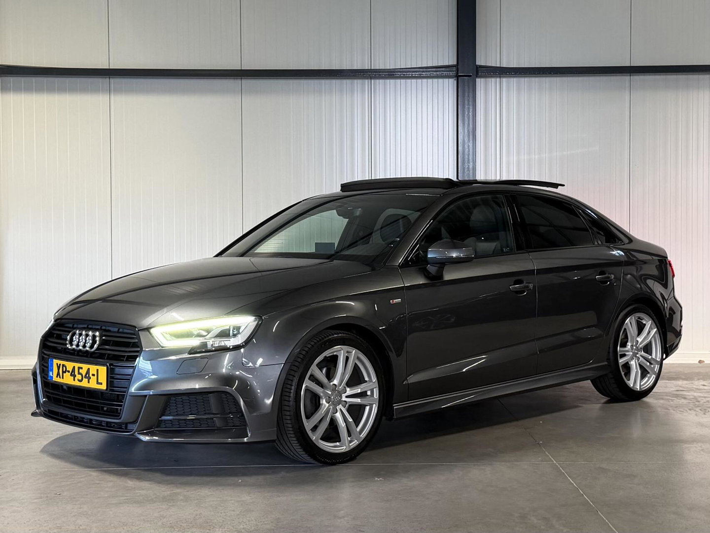 Audi A3 Limousine 35 TFSI 3X S-line Pano Virtual Black Optic
