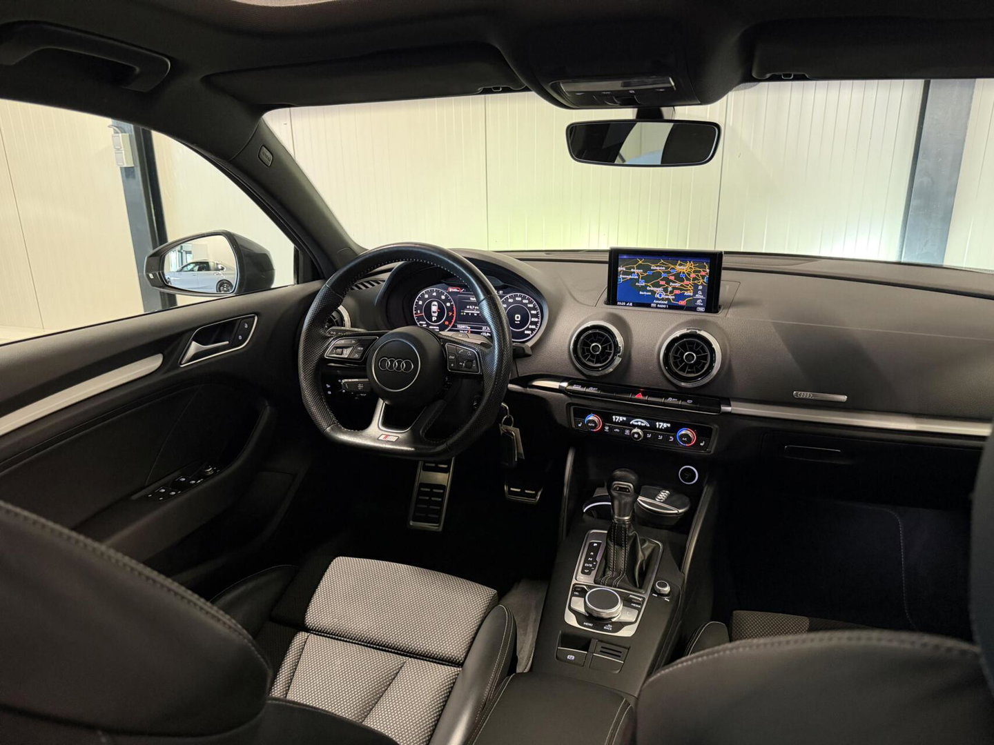 Audi A3 Limousine 35 TFSI 3X S-line Pano Virtual Black Optic
