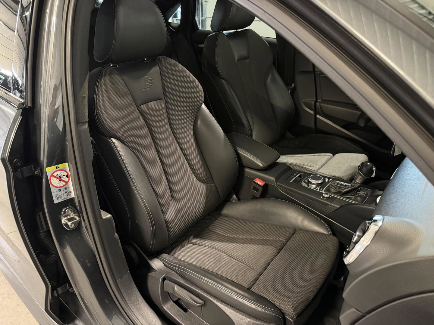 Audi A3 Limousine 35 TFSI 3X S-line Pano Virtual Black Optic
