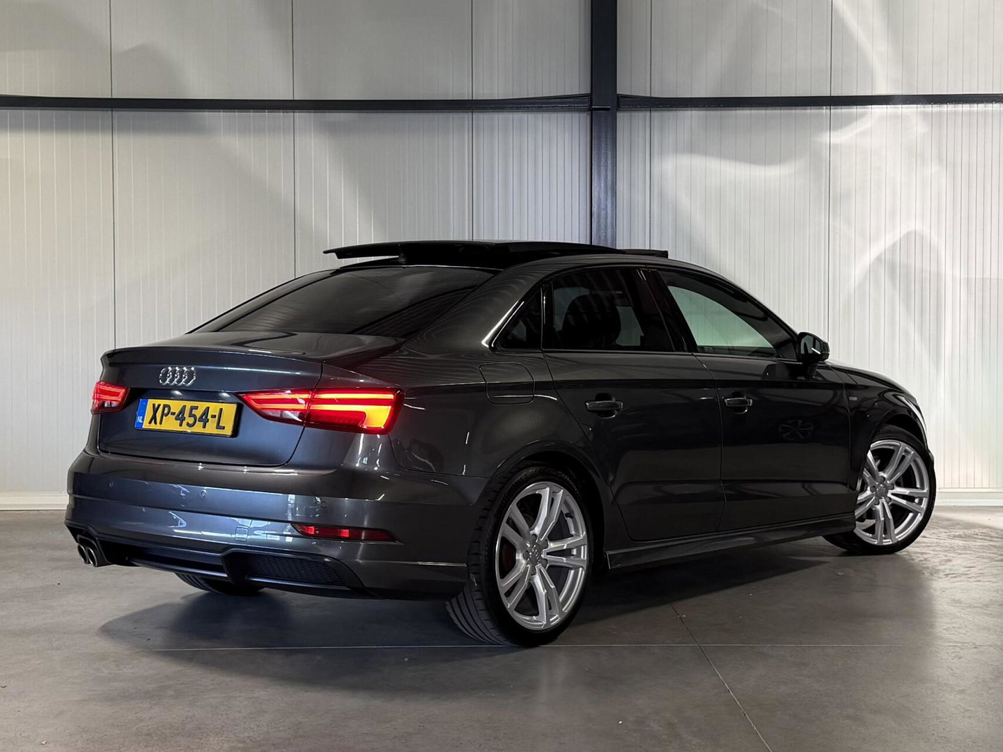 Audi A3 Limousine 35 TFSI 3X S-line Pano Virtual Black Optic