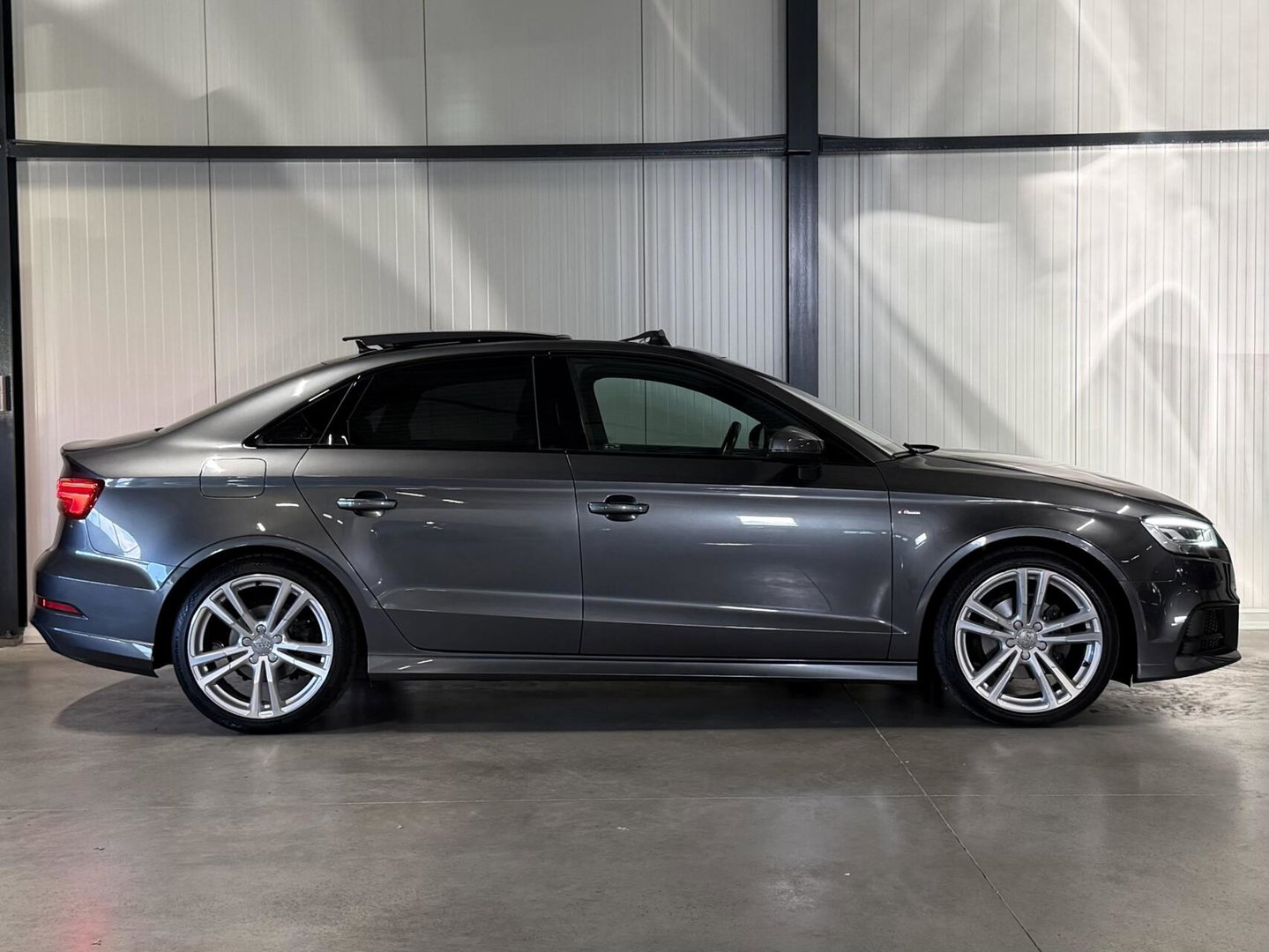 Audi A3 Limousine 35 TFSI 3X S-line Pano Virtual Black Optic