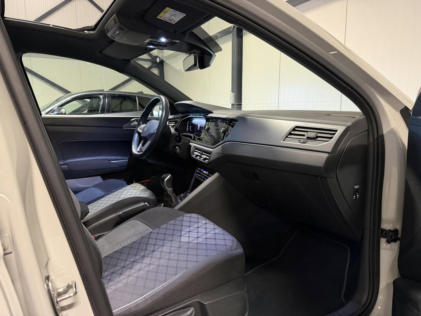 Volkswagen Polo 1.0 TSI R-Line Pano Virtual Sfeer IQ Light