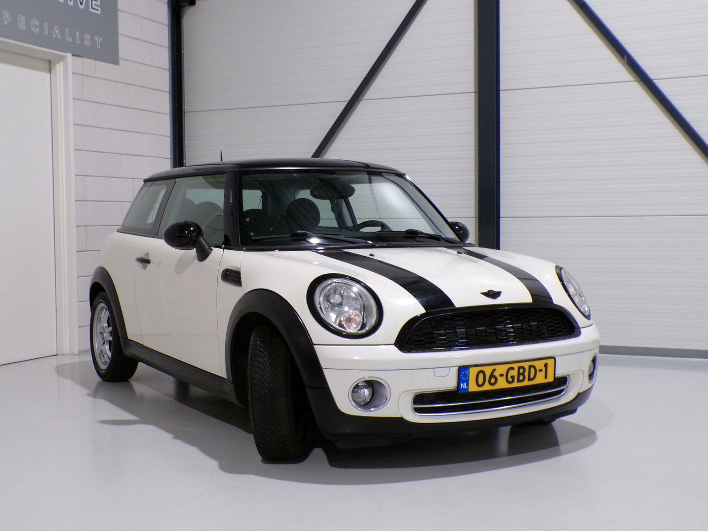 MINI 1.6 Cooper Chili "Origineel NL!" Black Edition Airco Leer 16"Velgen Elektrische ramen I Nationale Auto Pas