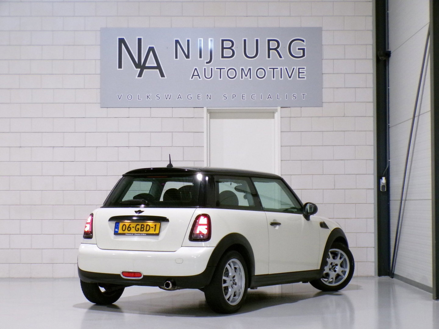 MINI 1.6 Cooper Chili "Origineel NL!" Black Edition Airco Leer 16"Velgen Elektrische ramen I Nationale Auto Pas